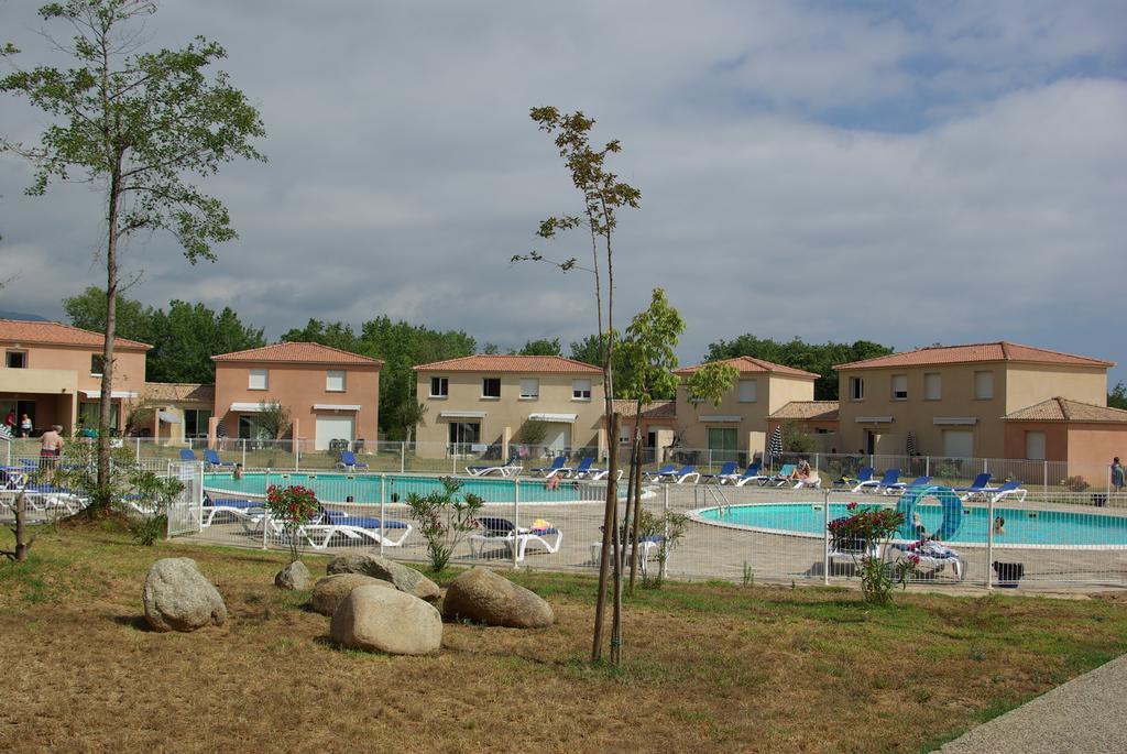 Chez Twin&Twin Apartment Santa-Maria-Poggio  Екстериор снимка