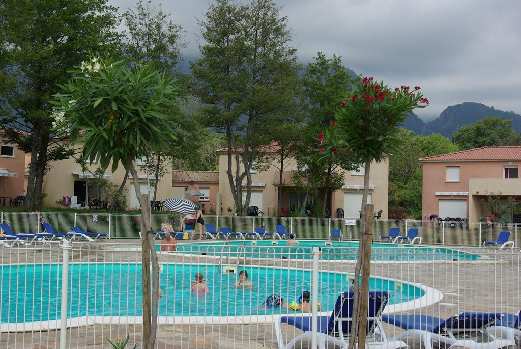 Chez Twin&Twin Apartment Santa-Maria-Poggio  Екстериор снимка